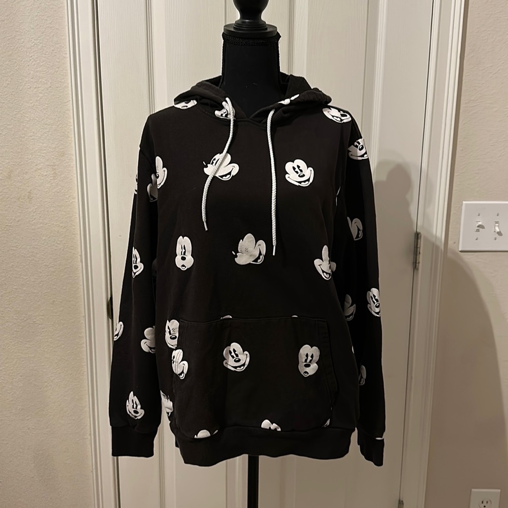Disney size large Mickey Mouse faces black hoodie with front pocket